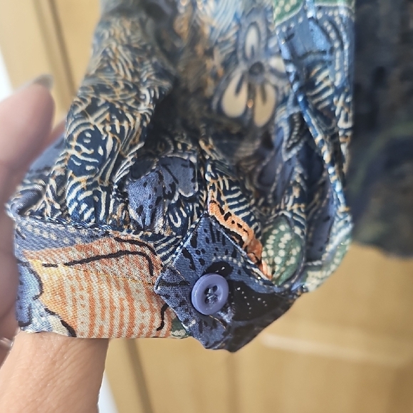 Stylish Blue and Orange Floral Blouse - Picture 6 of 9